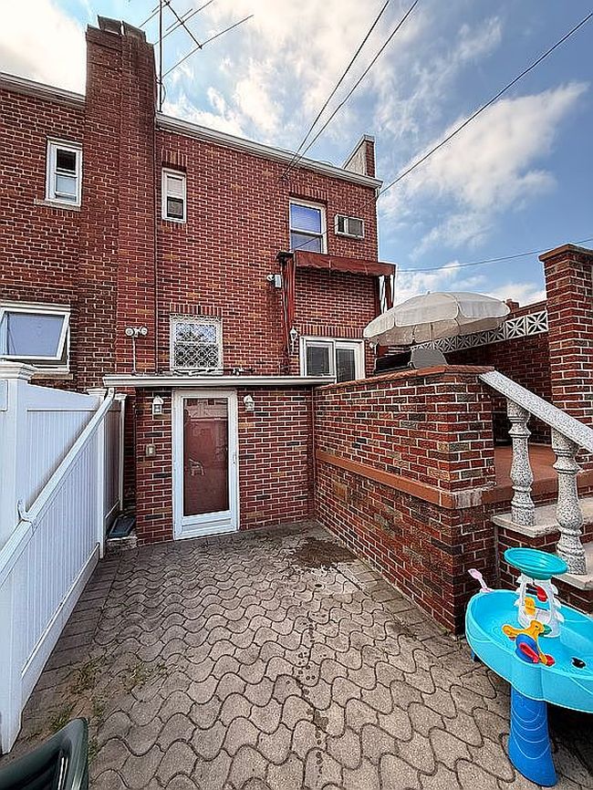 Photo of 326 Bay 14 St, Brooklyn, NY