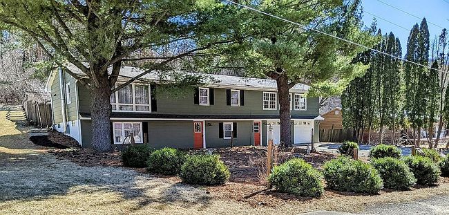 Image of 1304 College Dr