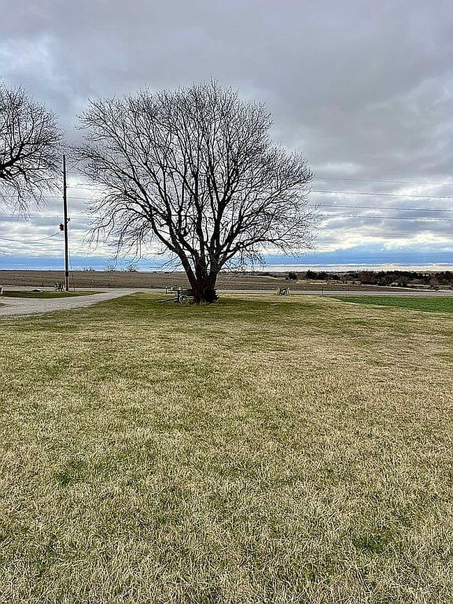 Image of 1833 Highway 25