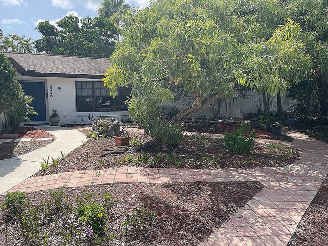 Photo of 3348 Balboa Cir E, Naples, FL
