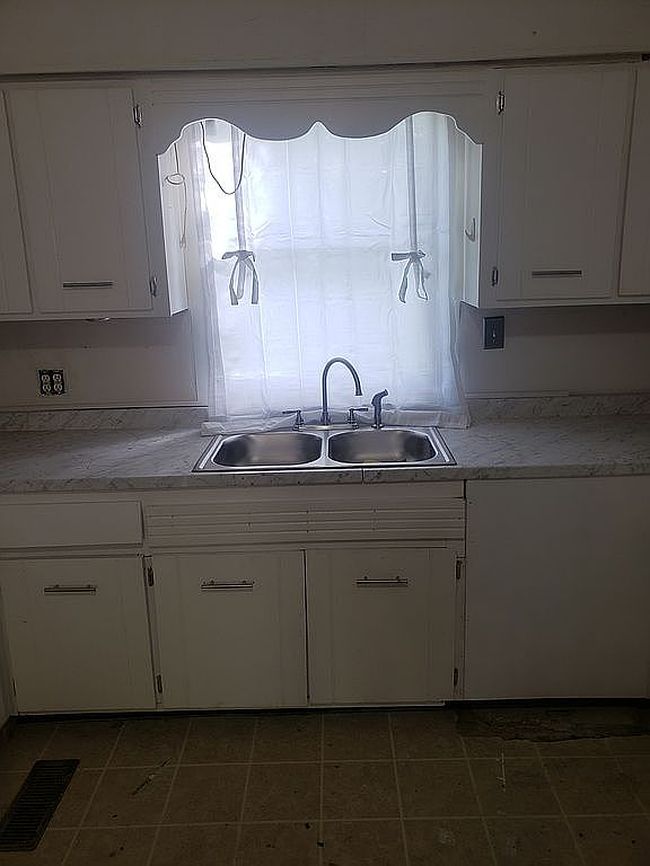 Preview of property located at 1381 Se Loquat Way