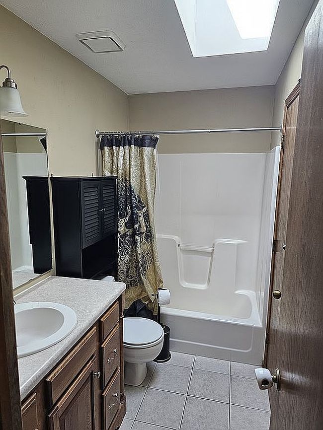 Photo of 801 Glenridge Rd, Lincoln, NE