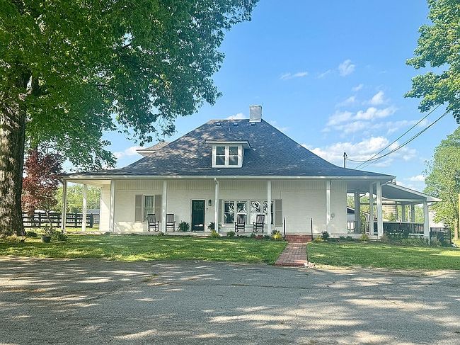 424 Creekmore Rd, Cottontown, TN