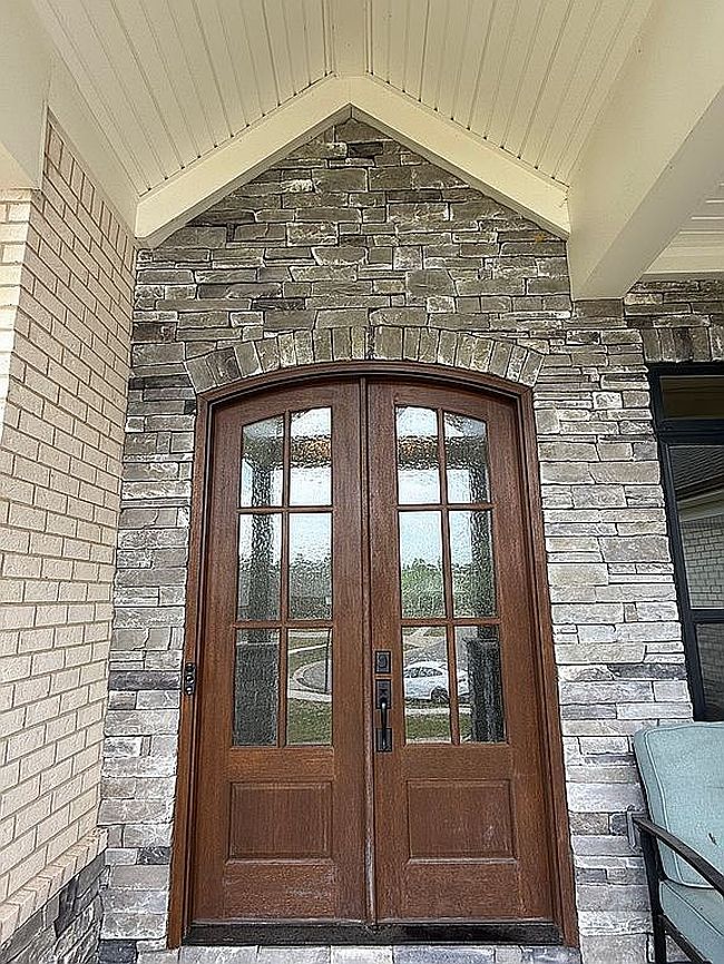 Photo of 10700 Leo Farm Pl, Louisville, KY
