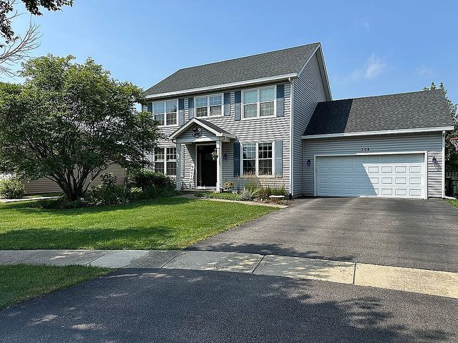 Photo of 504 Dogwood Ct, North Aurora, IL