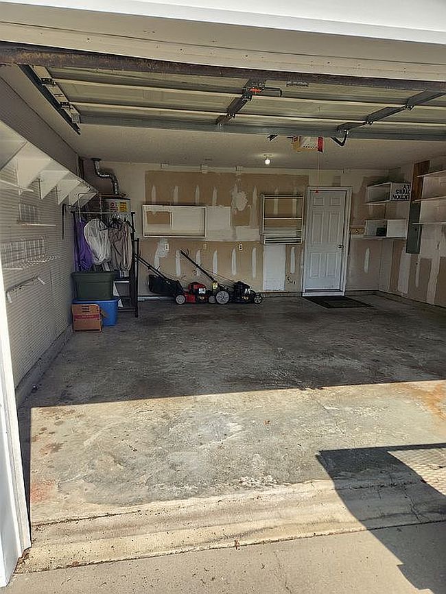 Image of 216 Elders Pond Dr