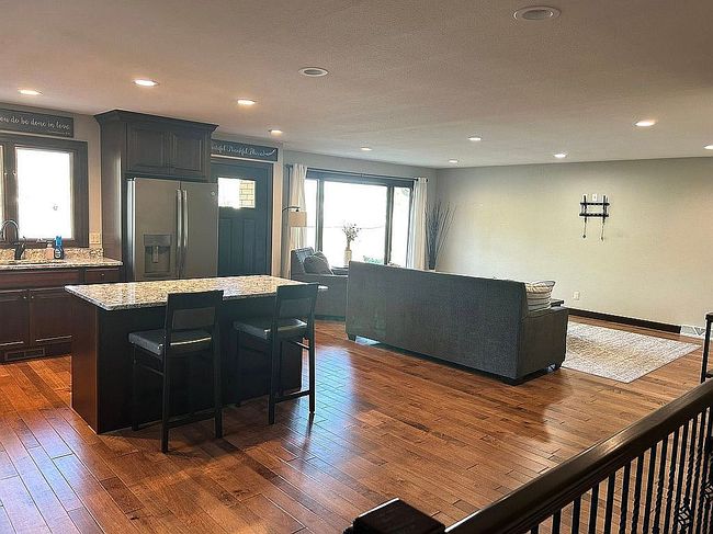 Photo of 306 N 7th St, Bellevue, IA