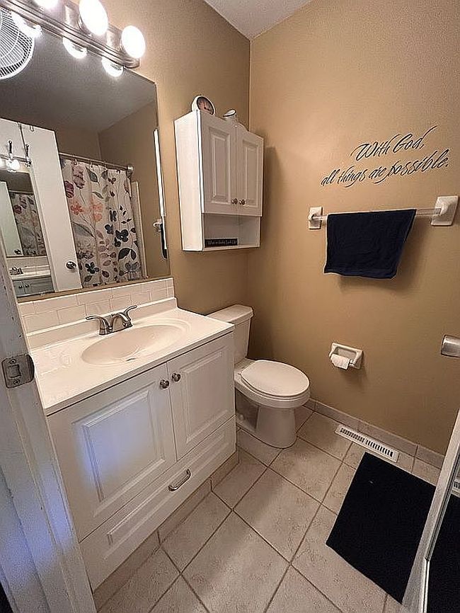 Photo of 8958 Deep Forest Ln, Dayton, OH