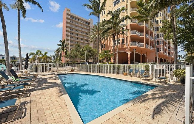 Image of 1395 S Ocean Blvd #6C