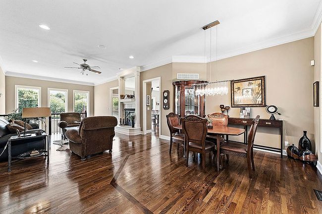 Photo of 2825 Sw Carlton Dr, Lees Summit, MO