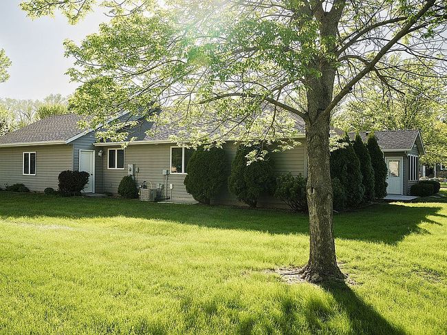 Image of 1403 Lloyd Ln