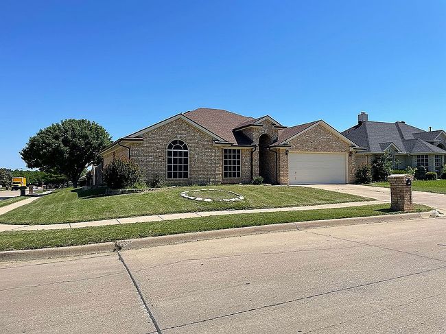 201 Settlers Glen Trl, Arlington, TX