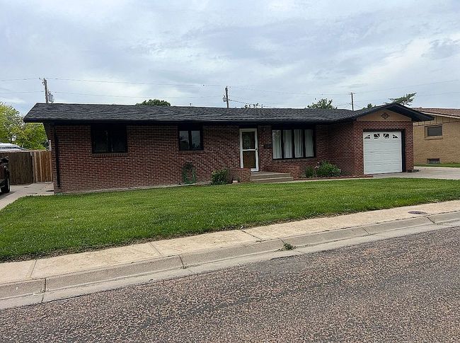 Photo of 1003 Kingsley St, Scott City, KS