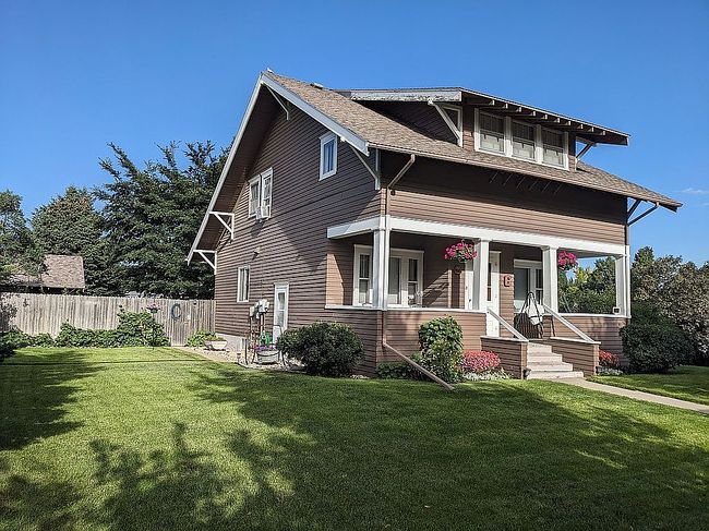 Photo of 406 12th Ave
