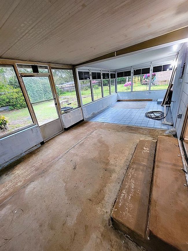 Photo of 6970 Woodley Dr, Pensacola, FL