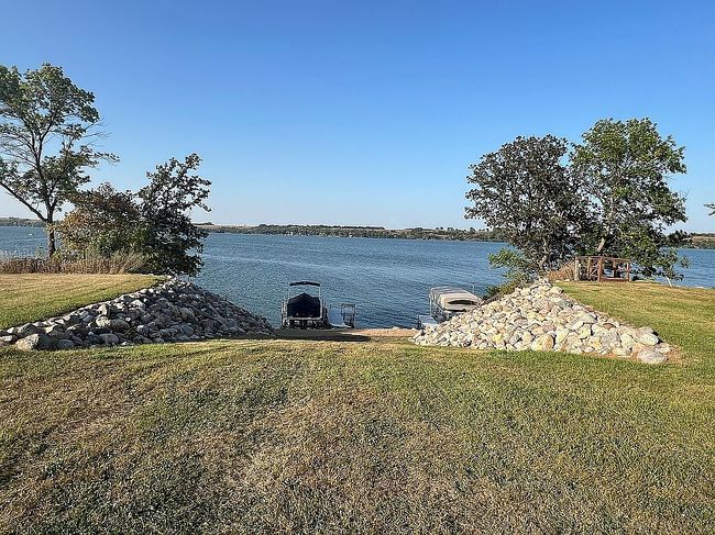 Image of 48067 Oak Bay Dr
