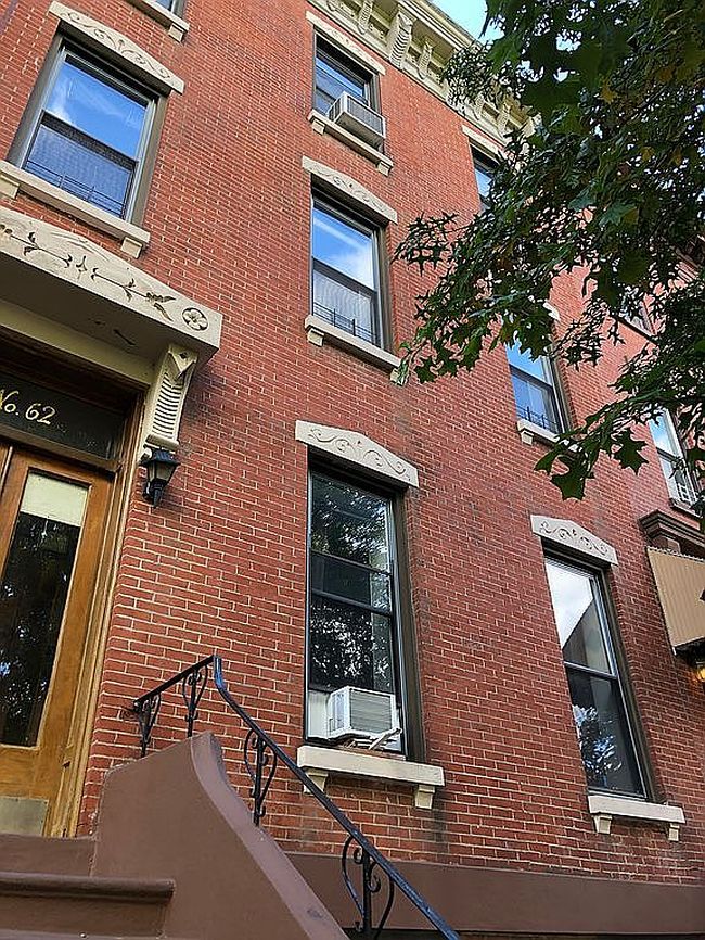 Image of 62 4th Pl