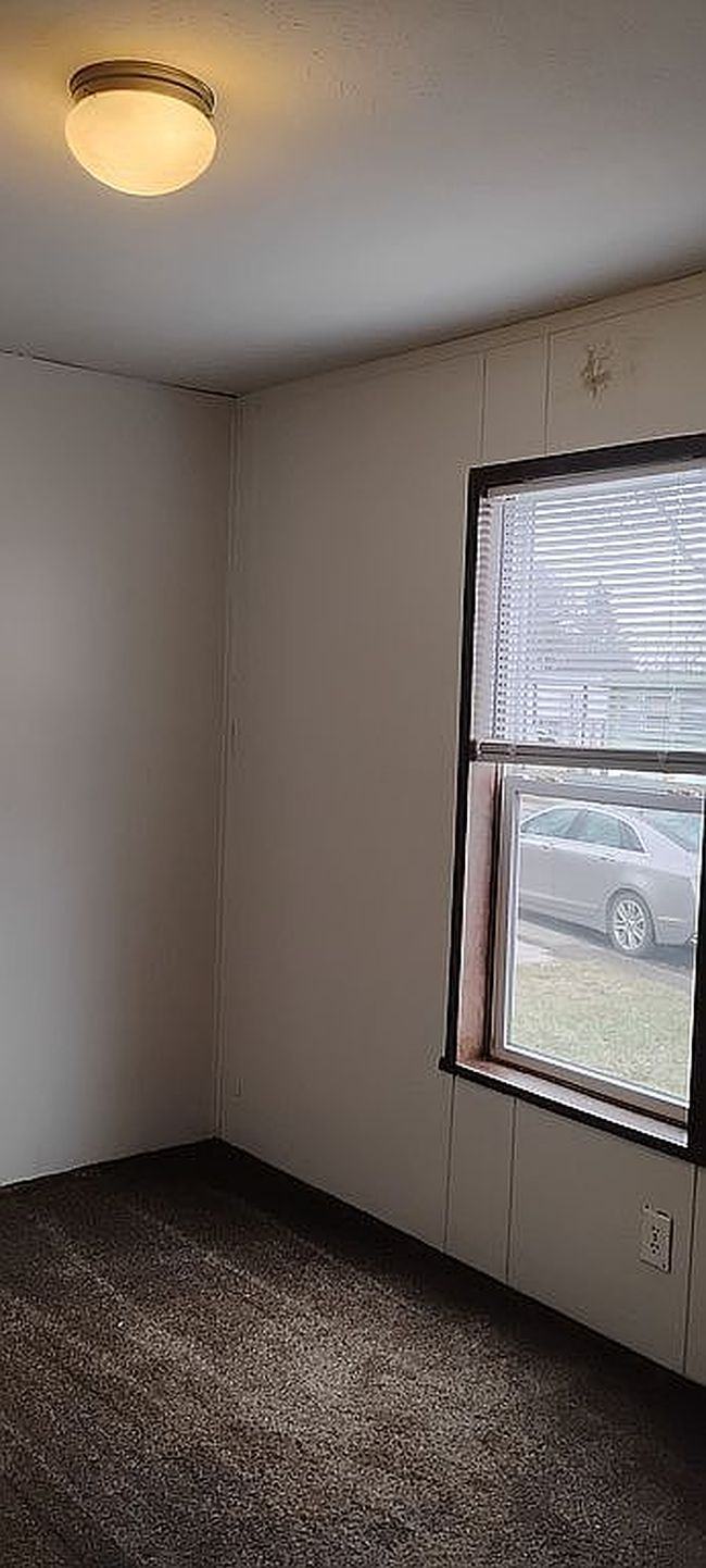 Image of 4809 W Windsor Rd #D19