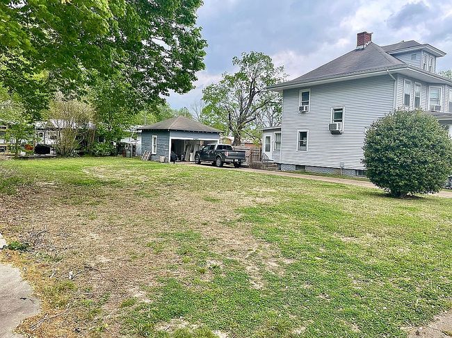 Additional photo 3 of property located at 298 E Market St