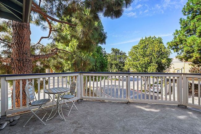 Photo of 2486 Pleasant Way #82, Thousand Oaks, CA