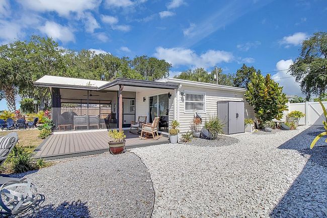 Photo of 1155 Lemon Bluff Rd, Osteen, FL