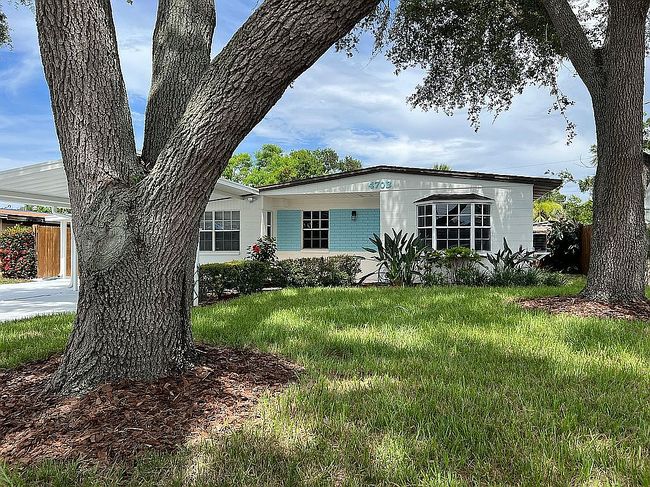 Photo of 4703 Cresthill Dr, Tampa, FL