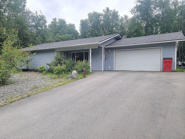 Photo of 580 E Barton Ln, Wasilla, AK