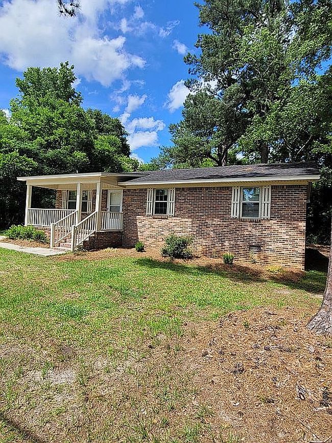 Photo of 125 Wisteria St