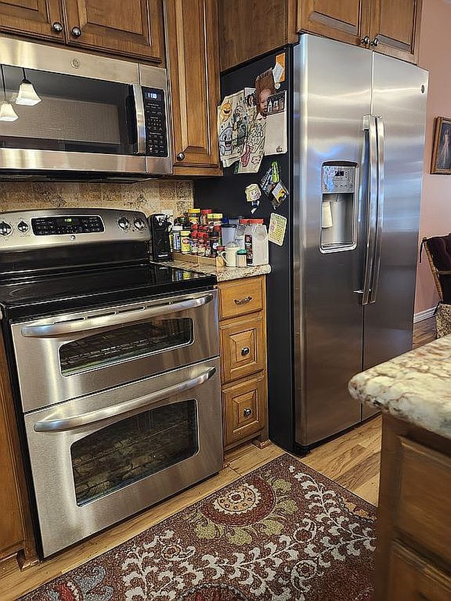 Image of 6104 Oakwood Dr
