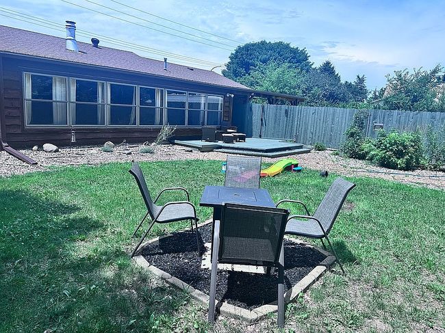 Photo of 1104 W City Limits Rd, Yankton, SD