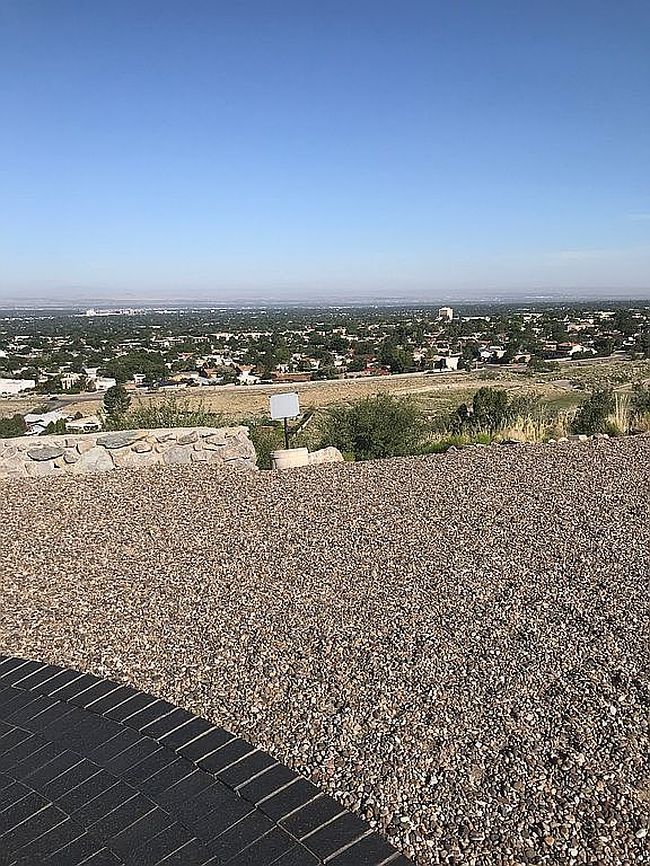Photo of 1209 Loma De Caliza Ne, Albuquerque, NM
