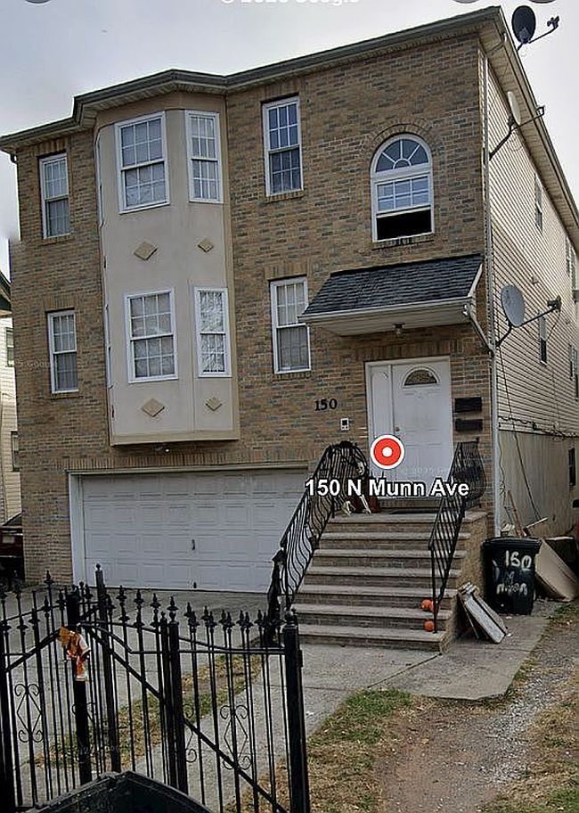 Photo of 150 N Munn Ave