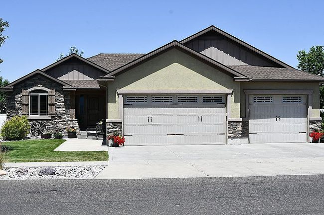 Photo of 784 Dell Rd, Chubbuck, ID