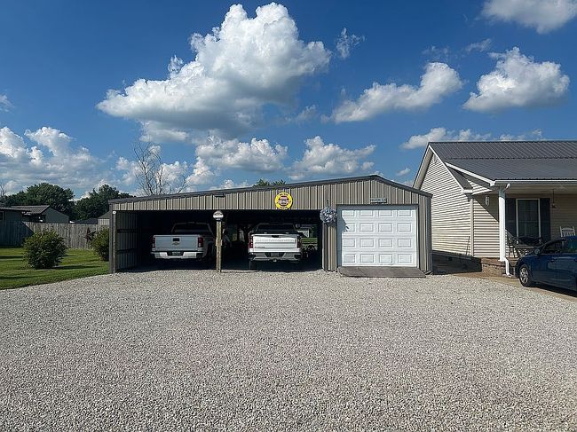 Photo of 238 Beaver Dam Creek Rd, Leitchfield, KY