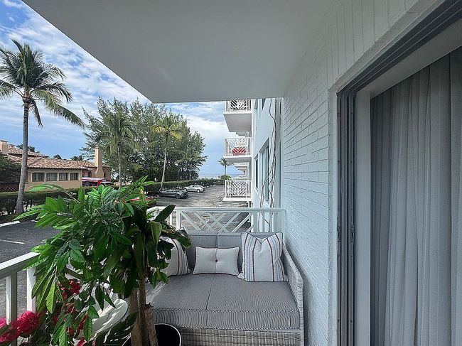 Image of 170 N Ocean Blvd Apt 210