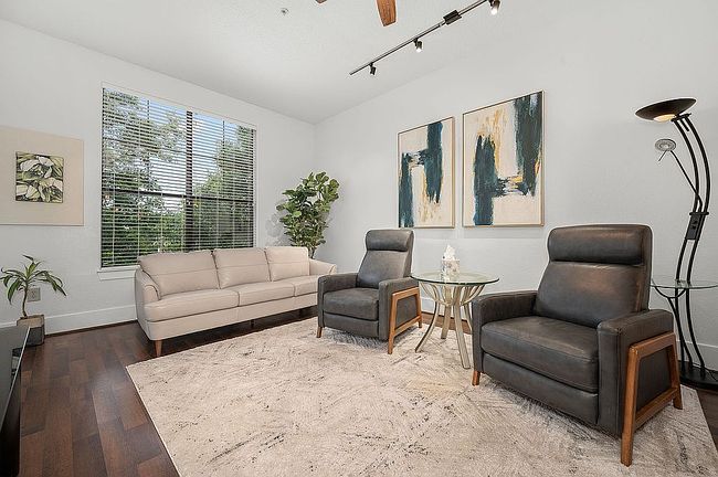 Photo of 2600 Hillsboro Pike Apt 355