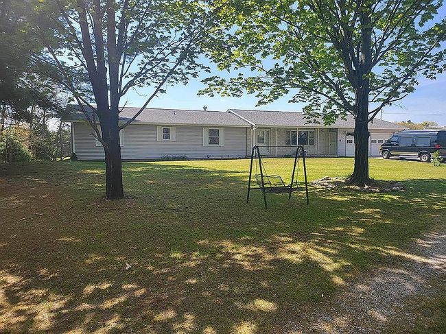 Photo of 570 Forest Rd, Oscoda, MI