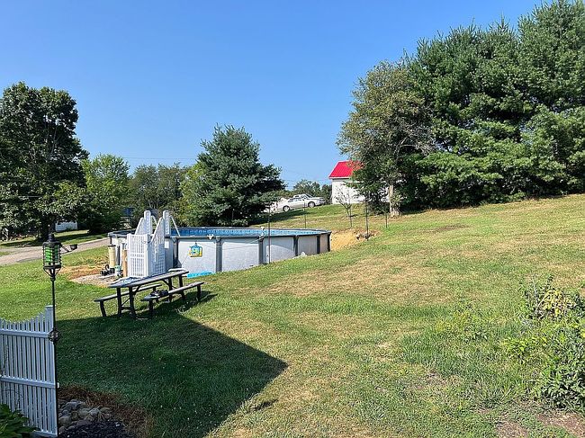 Image of 215 Benson Ln