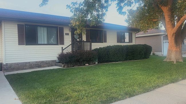 Photo of 418 7th St