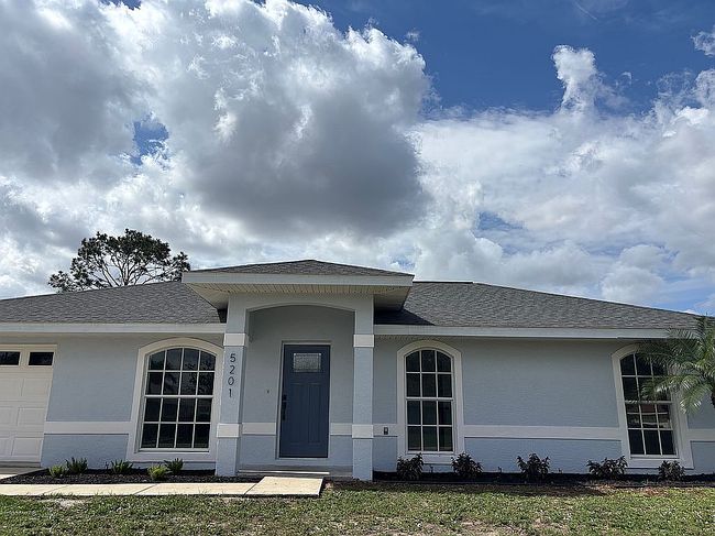 Image of 5201 Diamond Dr