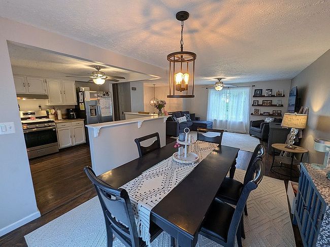 Photo of 111 Briar Path, Imperial, PA