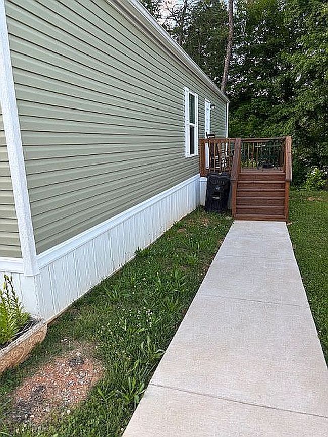 Photo of 7804 Stanley Rd #33, Powell, TN
