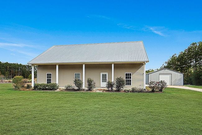 Image of 23748 Hutchinson Rd