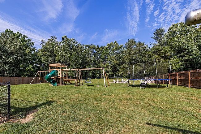 Photo of 4741 Saint Marys Rd, Floyds Knobs, IN