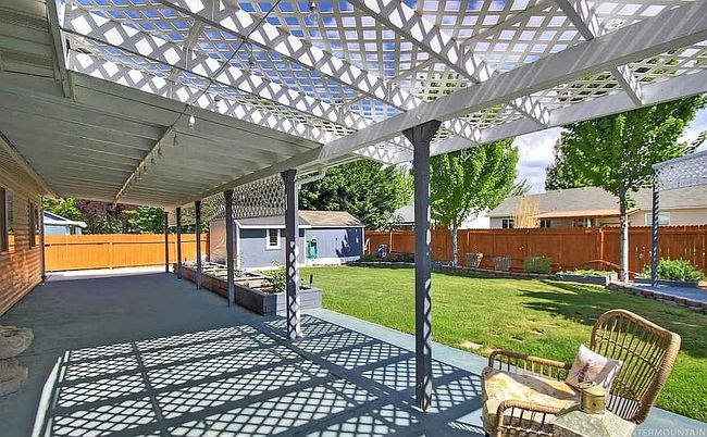Photo of 998 W Verbena Dr, Meridian, ID