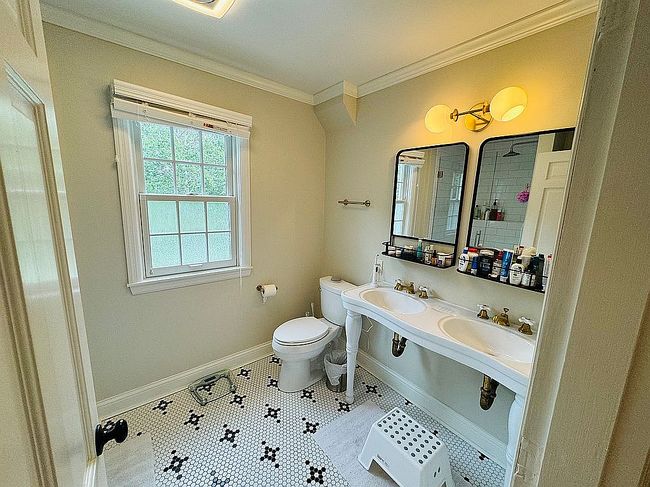 Photo of 8850 Lyncris Dr, Cincinnati, OH