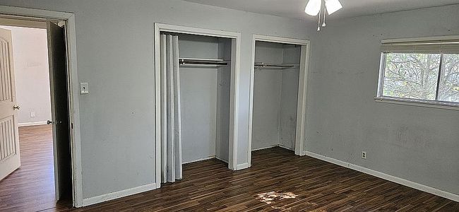 Image of 3221 Lay Ave