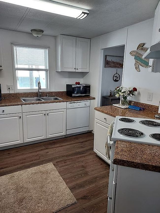 Image of 7920 Homer Ave