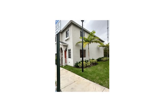 Additional photo 2 of property located at 20860 Nw 9th Path