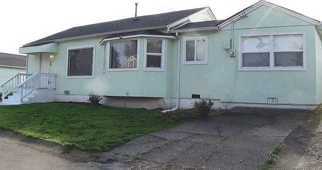 Additional photo 2 of property located at 1583 Nw Fairmount St